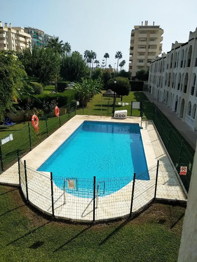 Apartamento Apartamento de cinco plazas en recinto muy tranquilo cerca del mar Benalmádena