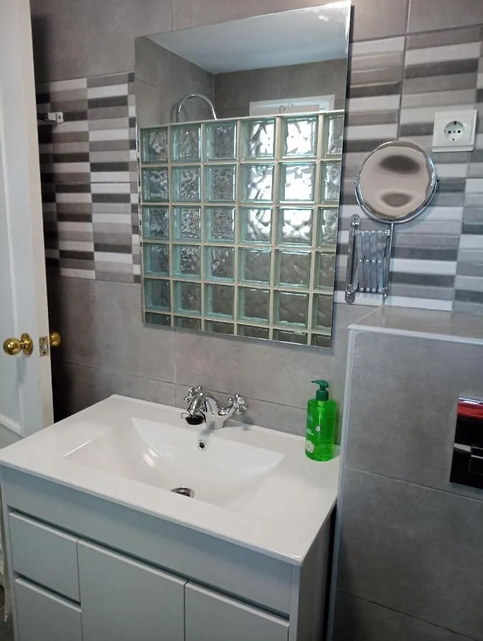 Apartamento Apartamento de cinco plazas en recinto muy tranquilo cerca del mar Benalmádena España
